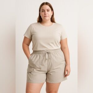 Vintage St. John’s Bay Cargo Shorts 20W Beige Utility Outdoor Gorpcore Granola